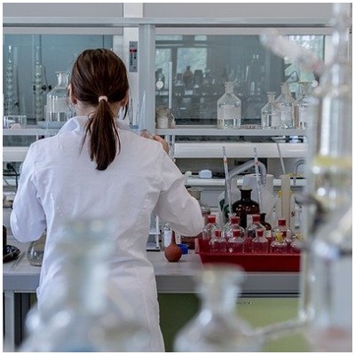 woman working in a laboratory